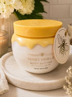 Honey Vanilla Body Butter - Yellow & White Jar
